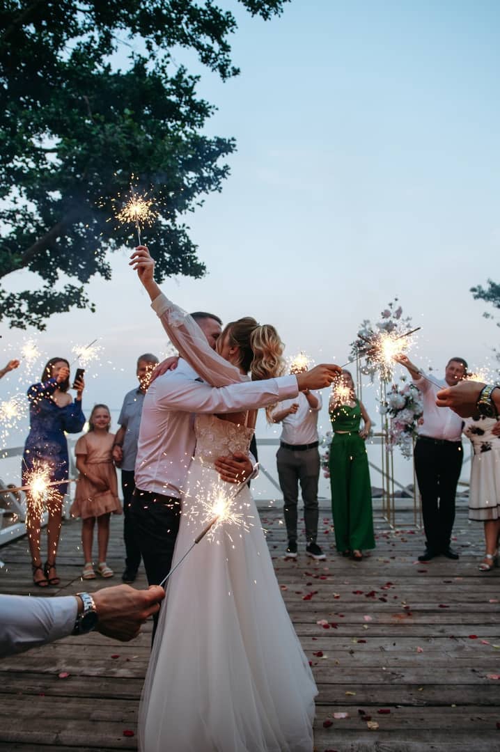 Свадьба в шатре на природе за городом СПб
