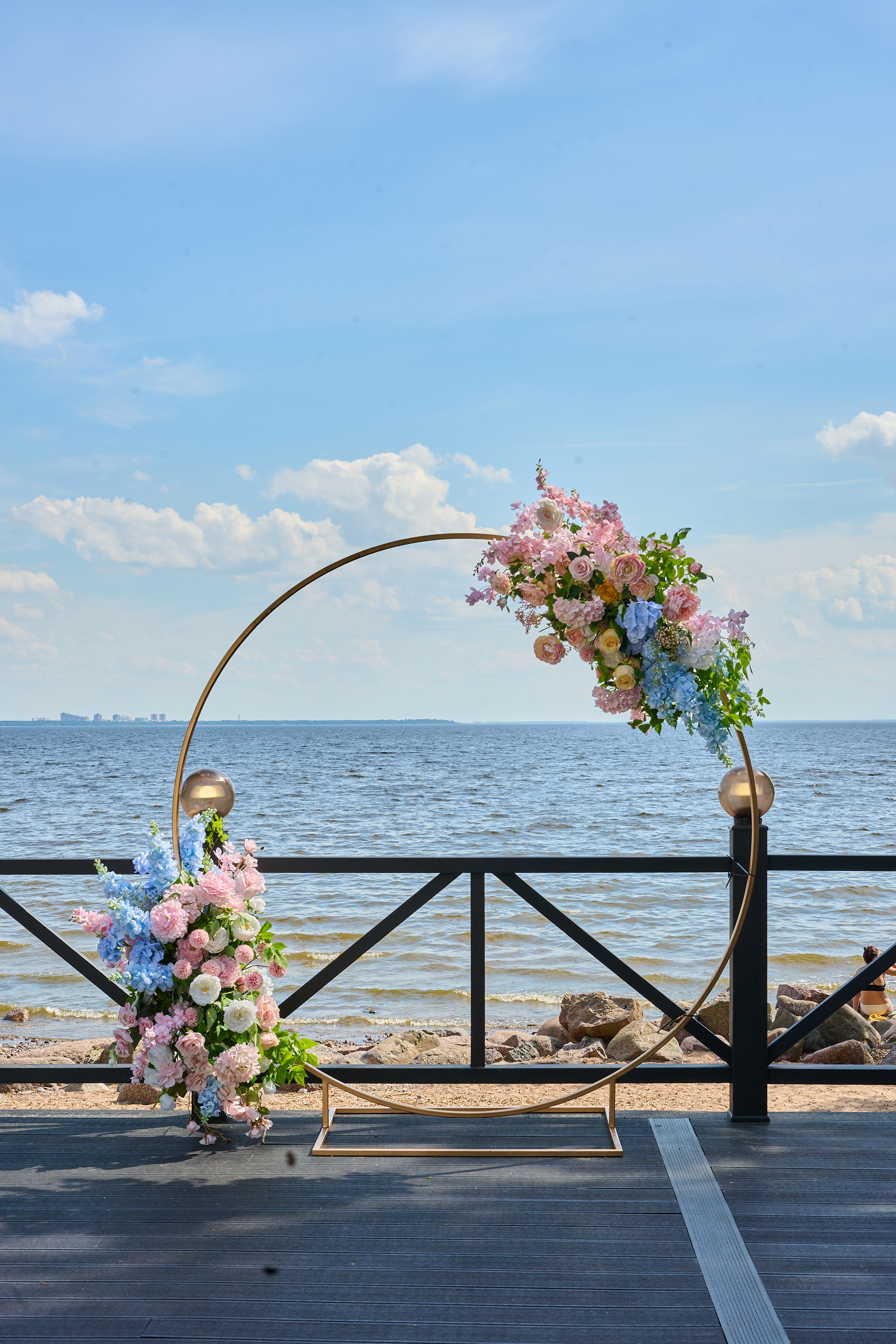 Свадьба в шатре на природе за городом СПб